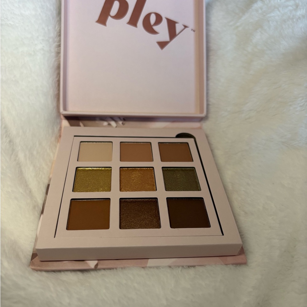Pley Beauty Nudie Nude Eyeshadow Palette 9 colors Brand New in Box